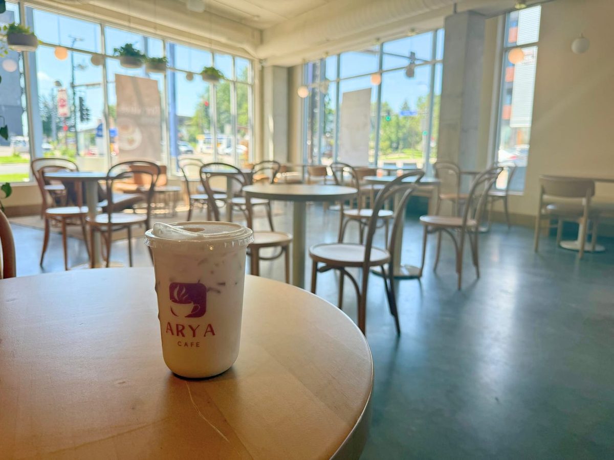 Arya Cafe
